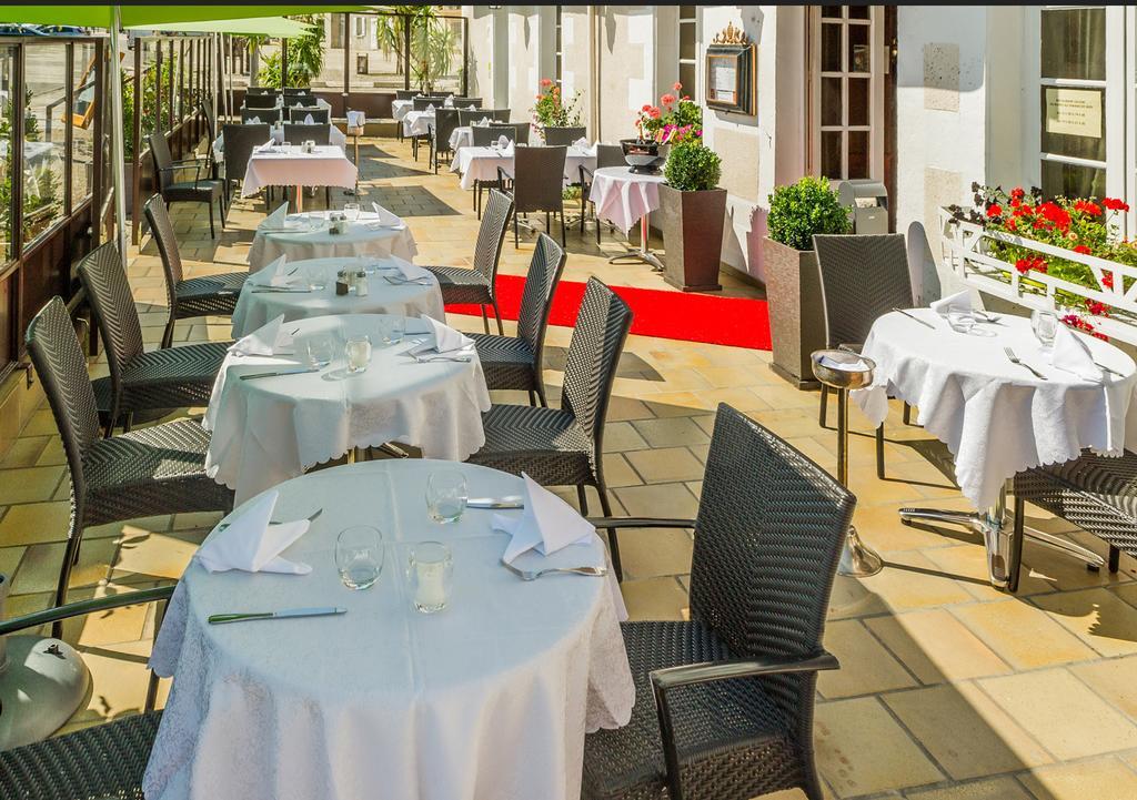 Hotel Absolue Renaissance Magny-Cours Esterno foto