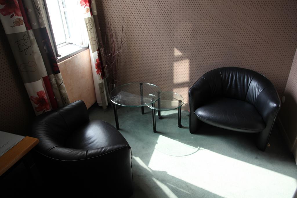 Hotel Absolue Renaissance Magny-Cours Esterno foto