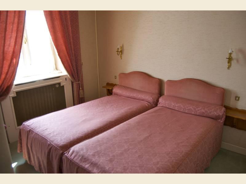 Hotel Absolue Renaissance Magny-Cours Esterno foto